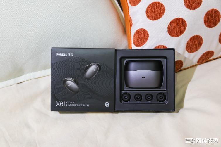 酷睿处理器|百元能买到如此赛博的降噪蓝牙耳机？这卷得AirPods Pro都有点汗颜了啊