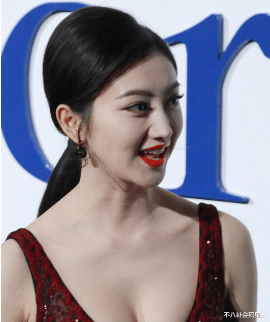 刘亦菲|刘亦菲景甜5次同框却只赢了一次,她的2个艳压法宝在景甜这失效了