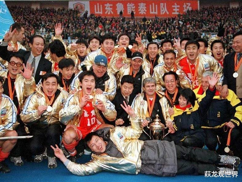 泰山队|山东泰山打造百年俱乐部!山东足球旗帜为母队庆生,真核归队 3日约战沧州