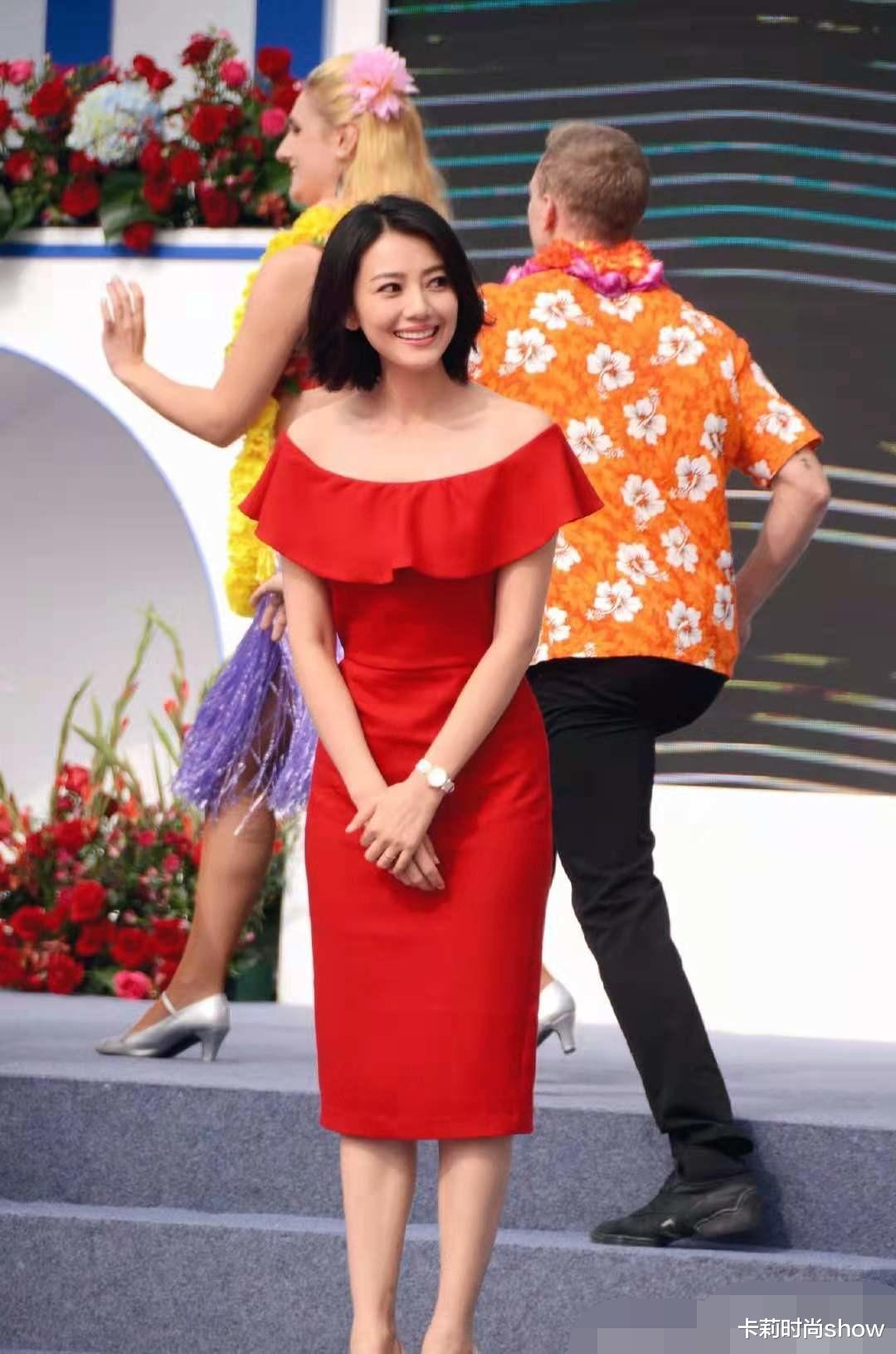 卡莉时尚show|高圆圆生娃后越来越美，不会刻意去凹少女感，优雅大气很有女人味