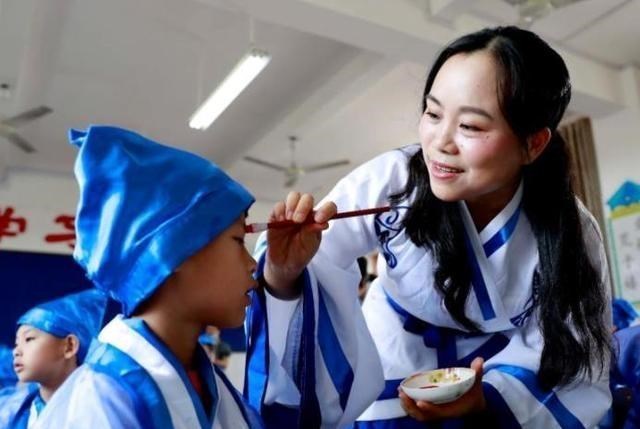 百哥曰|双减政策下的首个开学季,学生迎来哪些变化?一张图告诉家长答案