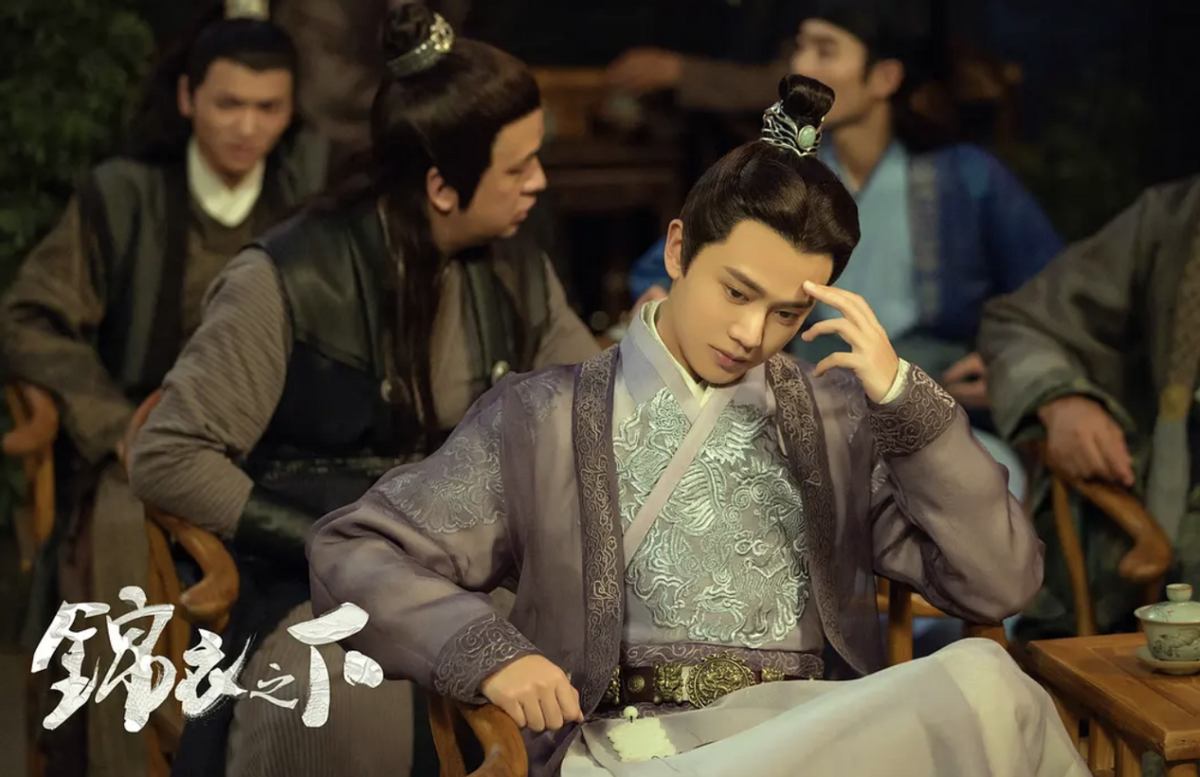 扫黑风暴|又一部新剧横空出世，就连《扫黑风暴》也没它热度高，男主是惊喜