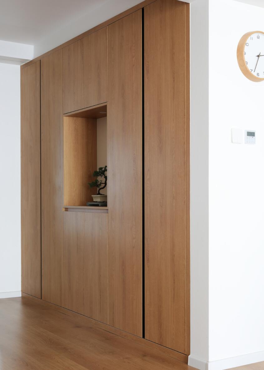 小拾谈装修|原木风设计越来越流行，她118㎡新家，一进门就特清新，羡慕