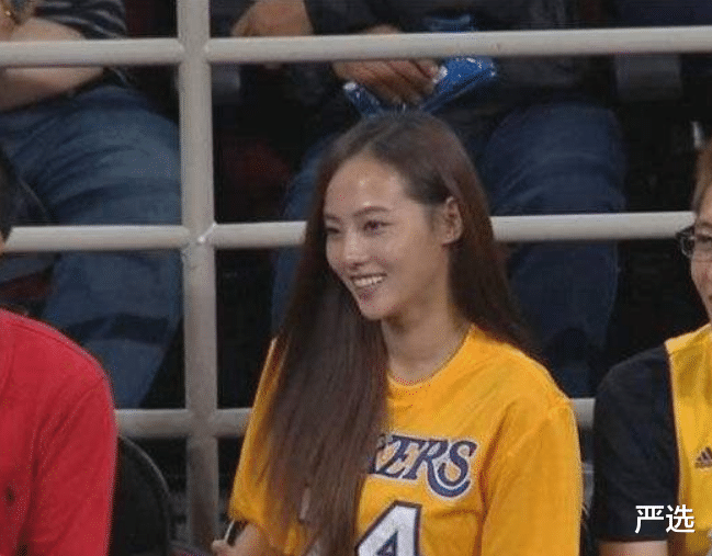 泡面|32岁张嘉倪守住“少女脸”，没吃防腐剂不打美容针，全靠认真护肤