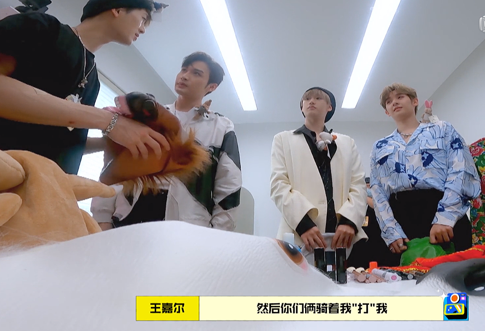 王嘉尔|当牛做马 《拜冰》七季元老王嘉尔有点拼 张彬彬还算有分寸