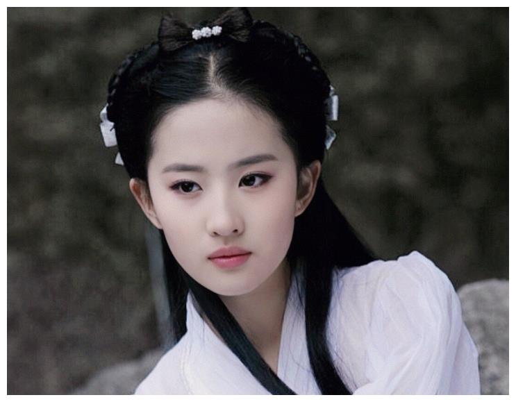 知否知否应是绿肥红瘦|当琼瑶女郎遇上金庸女郎，秦岚佘诗曼平分秋色，王艳陈红被抢风头