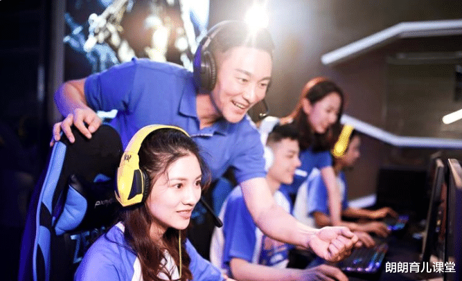 电子竞技|电竞人才缺口达50万,高校与企业合力填补,仍然“供不应求”