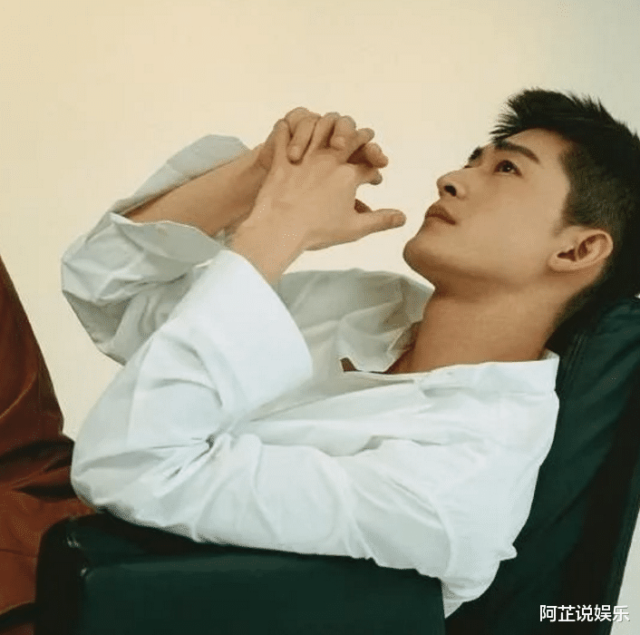 张翰|张翰把新恋情公开，称睡醒见到对方心动不已，郑爽粉丝的反应炸了