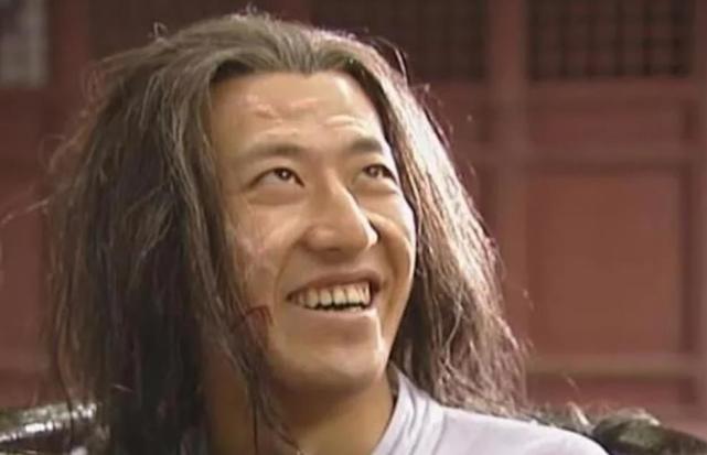 演艺圈|抗日神剧凉了，曾经的“五剑客”已无戏可拍，演艺圈容不下他们了