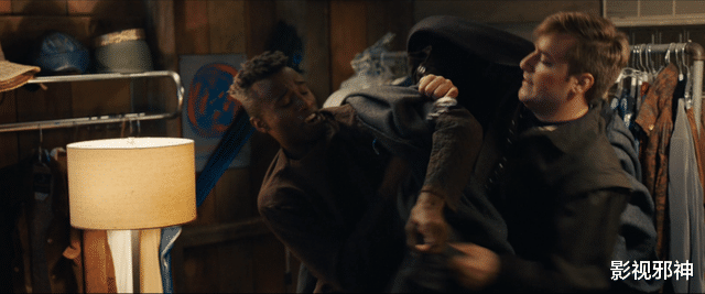 龙套|金主包养、演员劈腿,这出“莎翁魅影”满地狗血