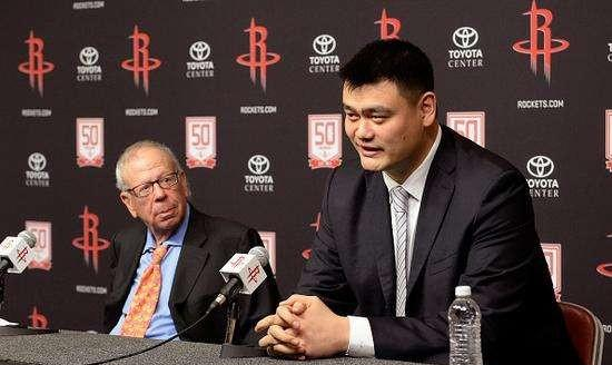 篮网队|蔡崇信花了245亿买下了篮网，现在卖出他能挣多少钱？