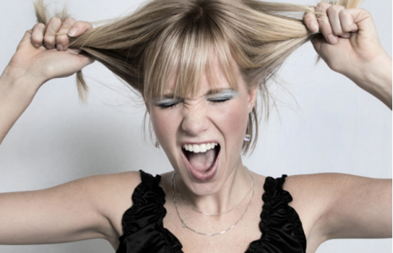 肝脏|肝不好，脚先知？医生提醒：双脚出现3种“异常”，尽早去做肝功检查