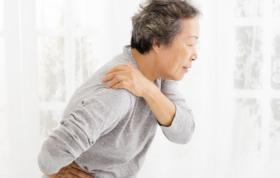 肝脏|晨起出现3种“异常”，别以为是体虚，或是肝病“到访”，早查肝CT