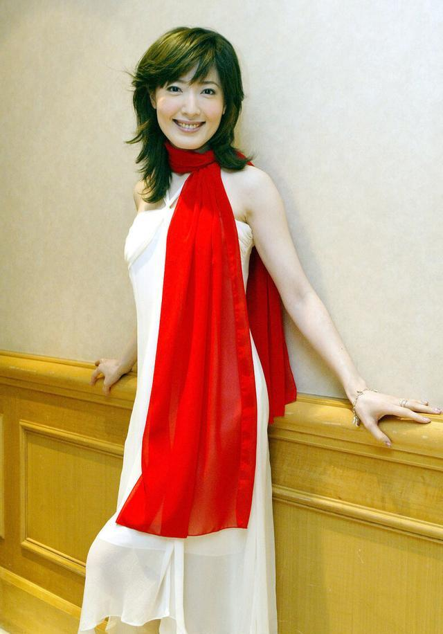 杨思敏|“潘金莲”杨思敏：19岁一炮而红，28岁住千万豪宅，33岁卖拉面