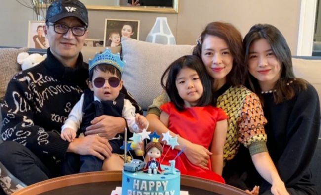 小姐姐|内地摇滚老炮的声色江湖