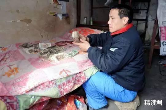 精读君|环卫工人救助女童，画面曝光却遭骂：世道变坏，从好人寒心开始
