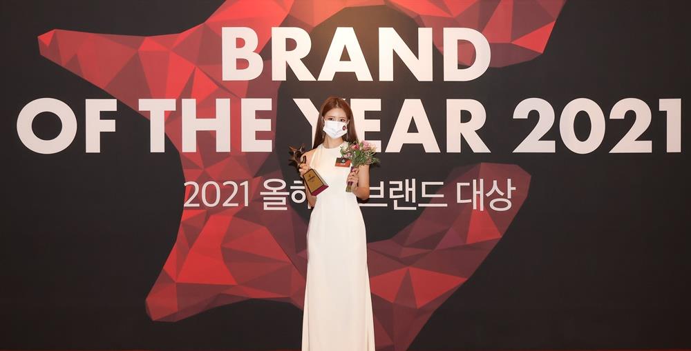 刘在石|刘在石再度荣获韩国年度最佳男综艺人物奖，国民MC实至名归！