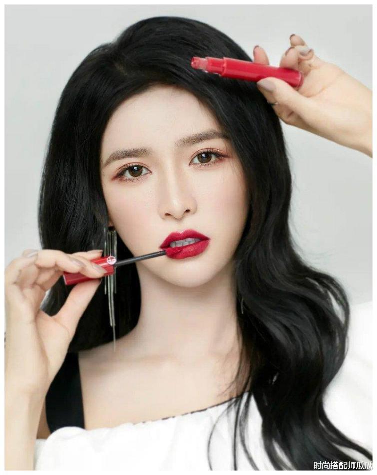 口红|?女人涂口红时，要改掉这3个“坏习惯”，不然再贵口红都掉色沾杯