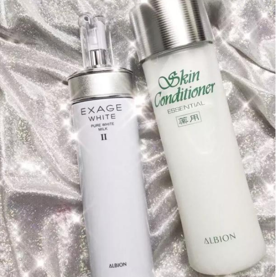 保湿|好评率不断的护肤品安利：强效渗透滋养肌底，用完肌肤柔软滑润