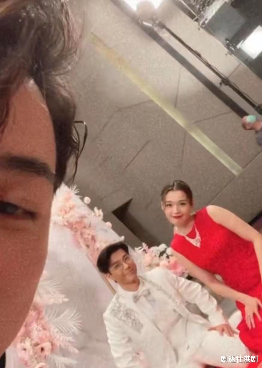 周嘉洛|剧透！TVB力捧小生重返《爱回家》剧组，大曝“龚水CP”婚礼现场
