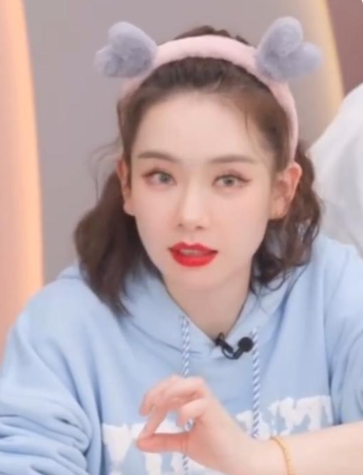 带货|明星带货套路多,这4位不“嗷嗷叫”的清流,意外找到了流量密码