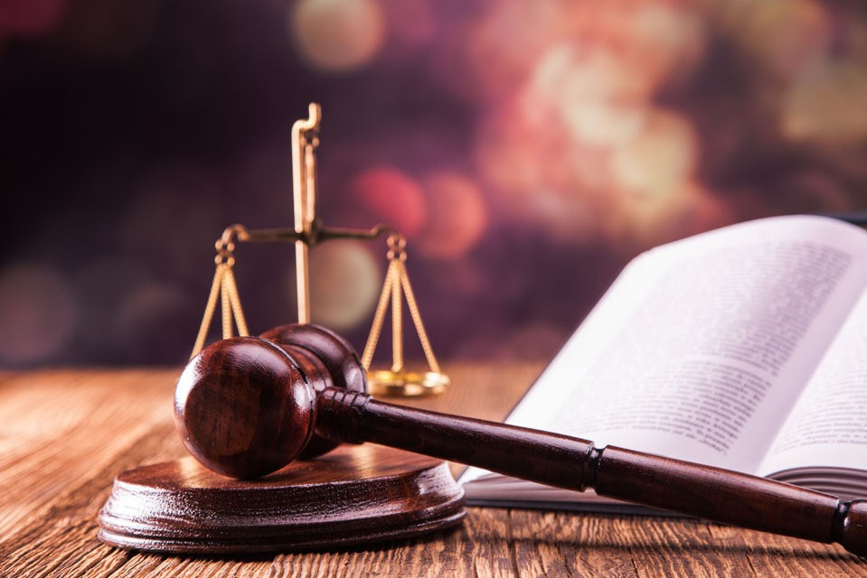 死亡赔偿金 丈夫意外身亡妻子打掉腹中胎儿！公婆拒分死亡赔偿金是否合法