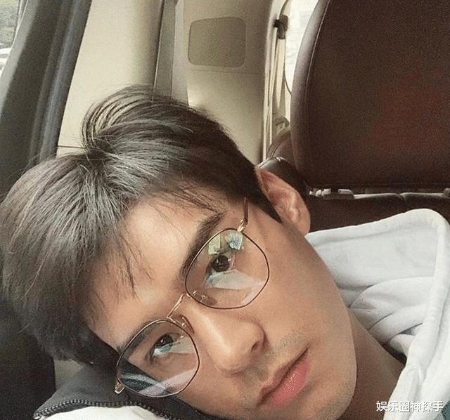 龚俊|龚俊的微博简介是“高冷男神”，粉丝考古他后却给了他一个新称号