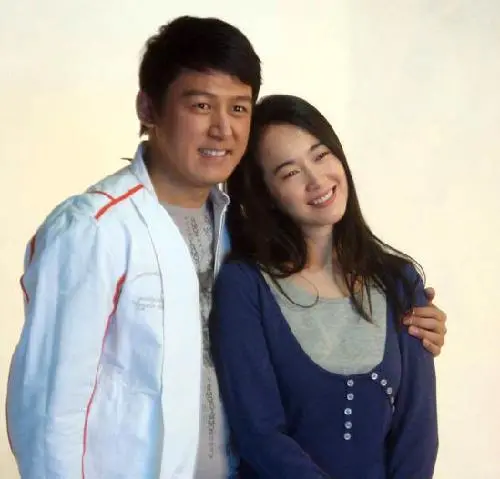 左小青|曾获5次体操冠军、被曝私生活后嫁大20岁富豪，如今43岁活成这样