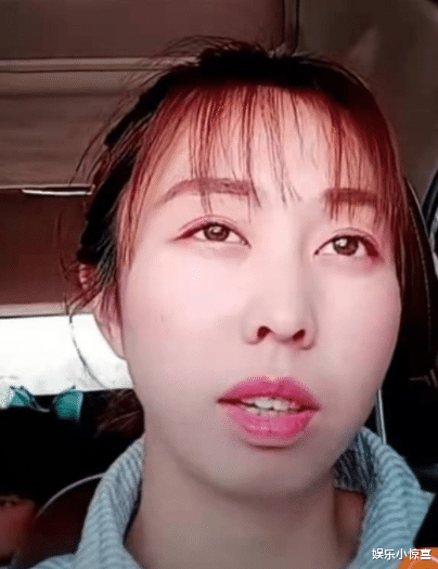 超模|田静带孩子在乡间走秀，女儿大长腿有超模气质，走路却有些外翻