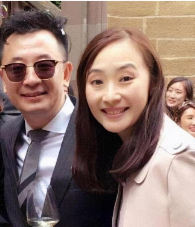 黄海波|她不顾家人反对，执意嫁给刚出狱的黄海波生下孩子，现过得咋样？