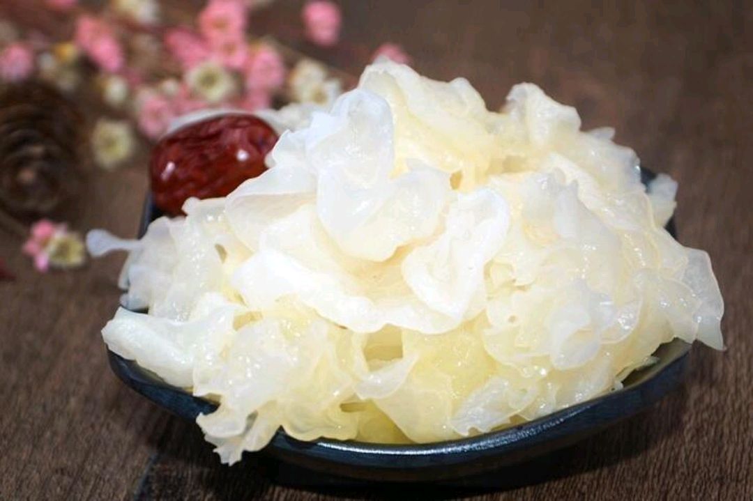 绝经|女人想要变美,建议多从饮食上入手,平常不妨多吃“2菜2果2水”