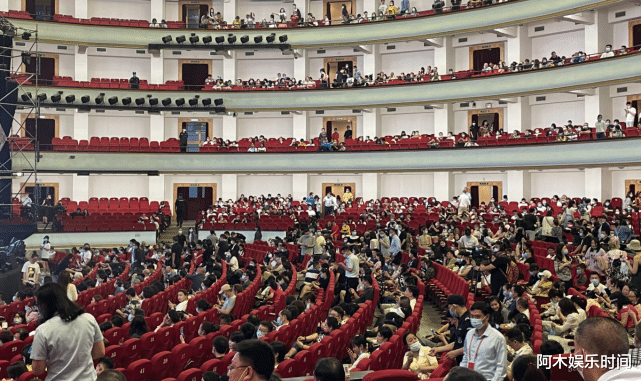 陈志朋|陈志朋演唱会圆满成功，发文感谢众好友，却只字未提苏有朋吴奇隆