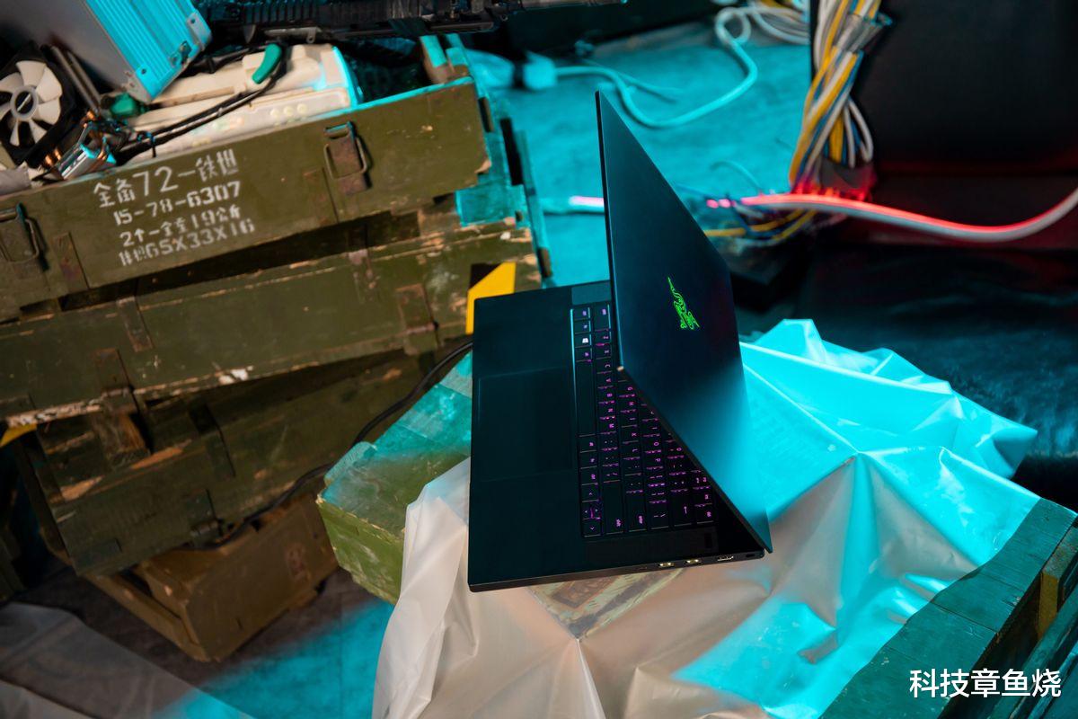 西施|入门玩家不用纠结的游戏本，雷蛇灵刃15标准版