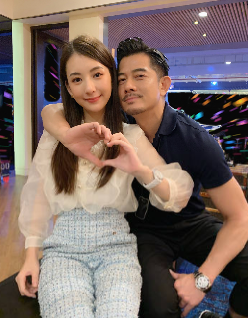 郭富城|郭富城小22岁娇妻健身!穿运动内衣秀蝴蝶背,纤细蜂腰无一丝赘肉