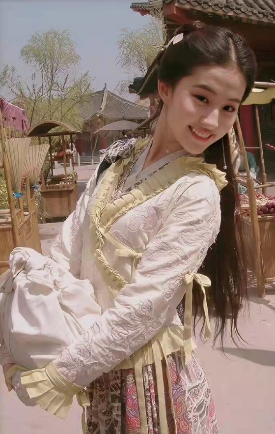 仙剑奇侠传|新版仙剑一路透曝光！灵儿长相小家子气逍遥像路人，服装也显寒酸