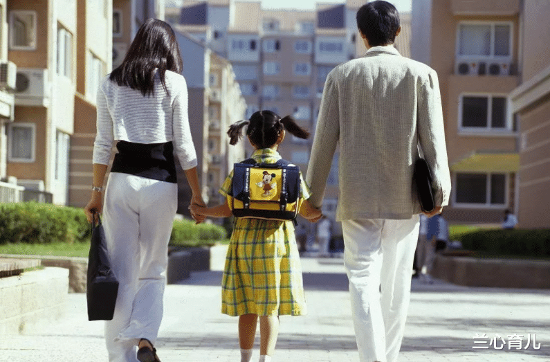 兰心育儿|婚前保证老二随母姓，结果一胎女二胎男，丈夫反悔了：当我没说