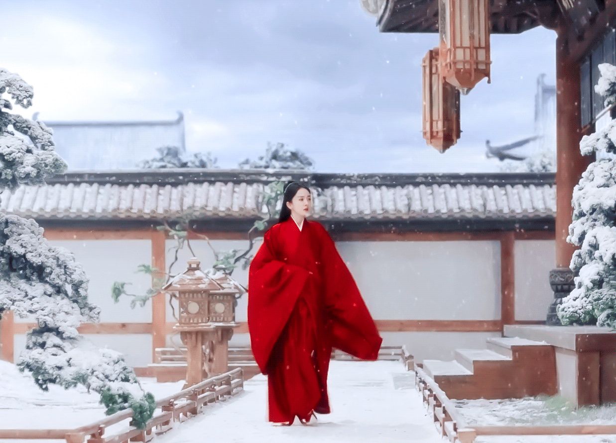 杨幂|《斛珠夫人》：开播过半终于女装上线，杨幂雪中红衣氛围感好绝