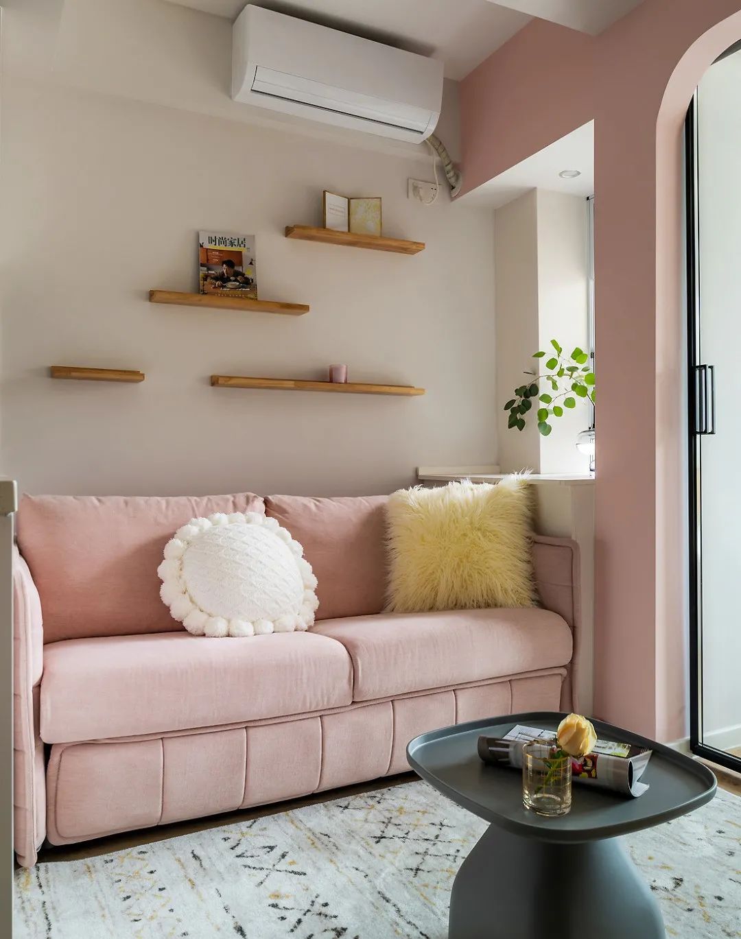 大白墙刷完就后悔了？这些家居布置小技巧，让大白墙也能很出彩！