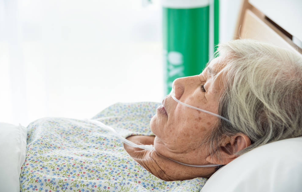 水果|八旬老人查出肝癌,2个月后离世,医生:这种水果要注意,别再吃