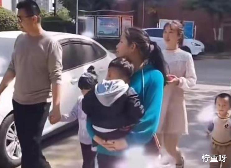 退休法官六六表述观点,称姚威应跟生母许敏联手,对网暴做出反击
