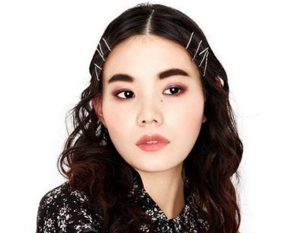 纹眉|为什么纹眉的大多是普通女生，而女星却很少纹眉？看完你便晓得了