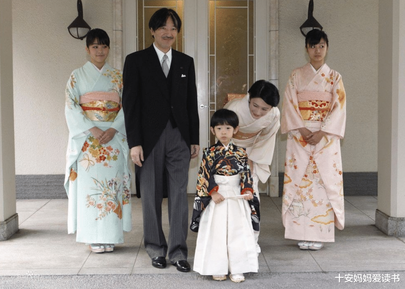 日本主妇生病卧床，晒出“家居照”，惹人感慨：差距不是一般的大