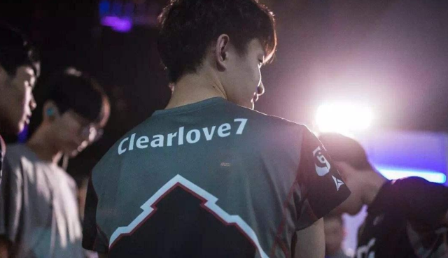 edg战队|厂长在家躺着也被喷！EDG进入四强自动发博，网友：跟你有关系？