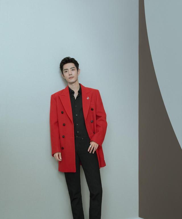 肖战|肖战出道五周年引发热议，知名博主发文祝福肖战，粉丝很感动