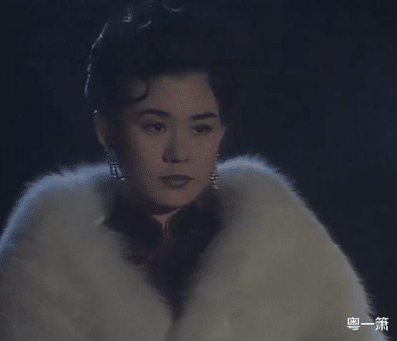 亚视|性感真的不是装扮出来的，盘点亚视经典电视剧当中那些性感女神