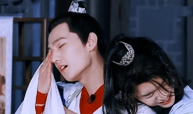 青春有你第二季|杨洋玩游戏接连失败，还被节目组调侃，直怼：我不要脸了吗？