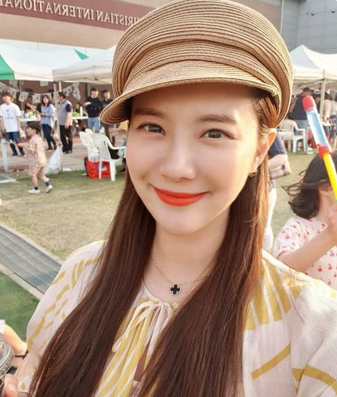 刘荷娜|虽然退圈后颜值下滑，可在14年前这部剧里，她真的灵气满满