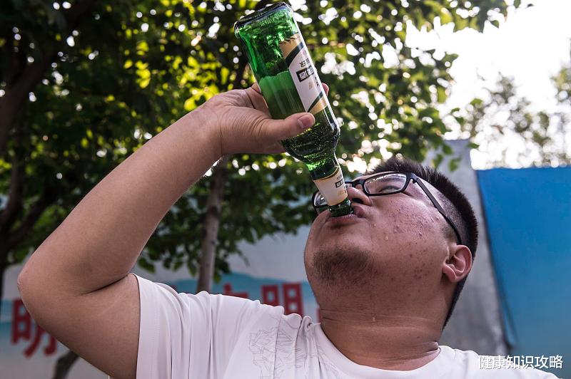 三伏天|高血压在三伏天,需做到早起3忌,4不吃!血压或能更加平稳!