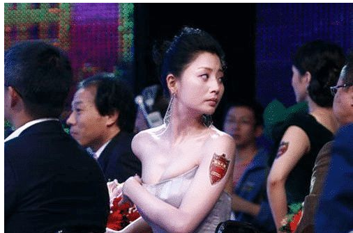 殷桃|她曾经“迷死”一大片男人，如今风采不减当年，41岁甜得像个水蜜桃