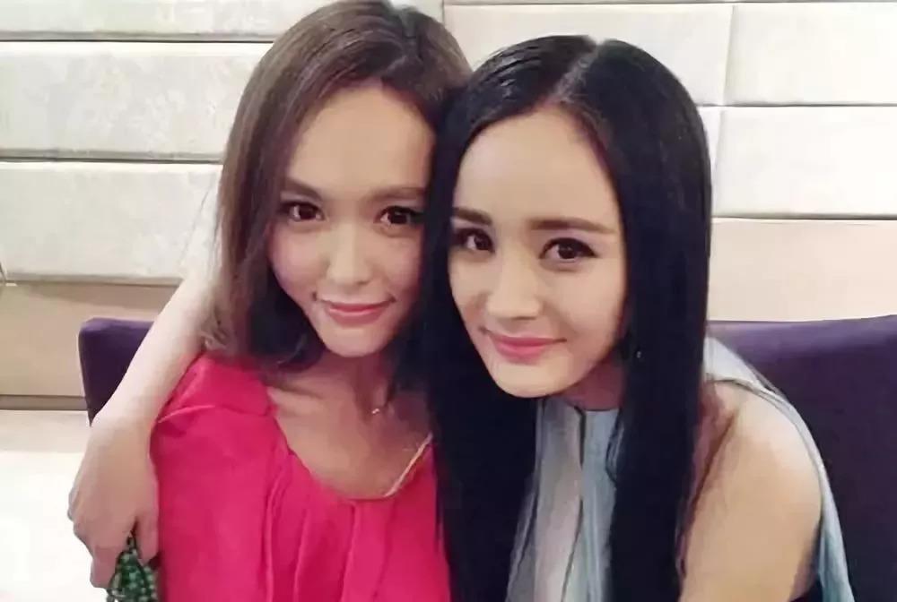 表情包|人前好闺蜜，人后是死敌？这6对娱圈“塑料姐妹”，真是一场笑话